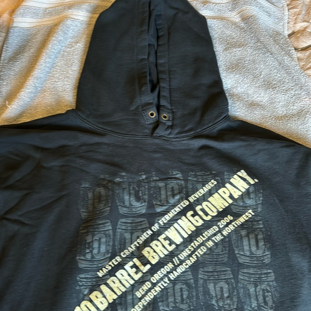 10 Barrel Brewing Company XL Hoodie